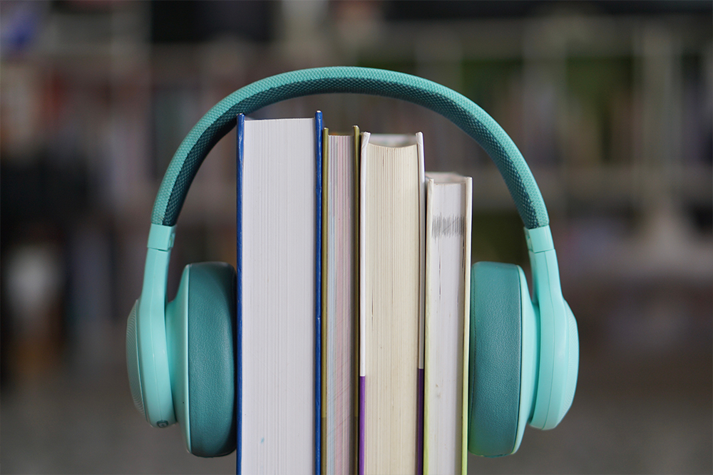 Audio books/newspapers